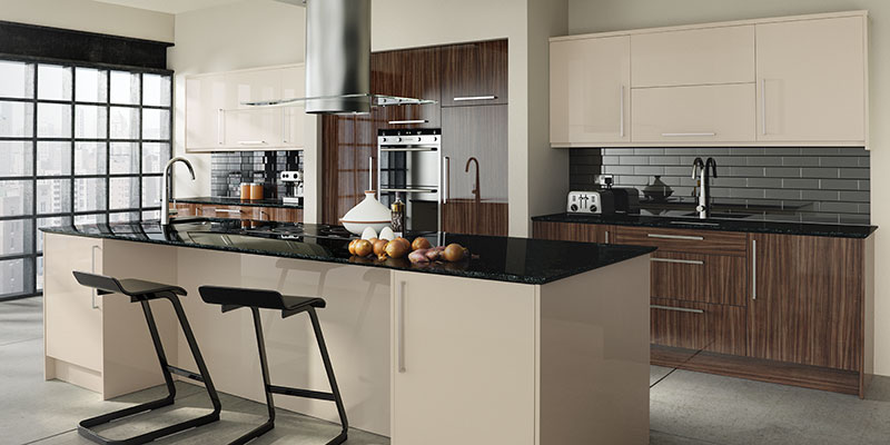 Glacier Noche & Sand Beige Kitchens